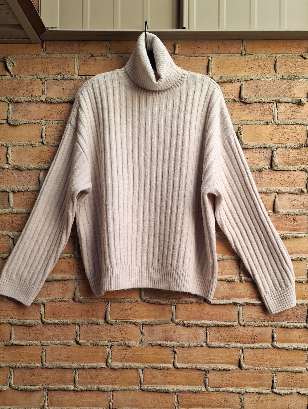 H&M Wool-Blend Chunky Turtleneck Sweater